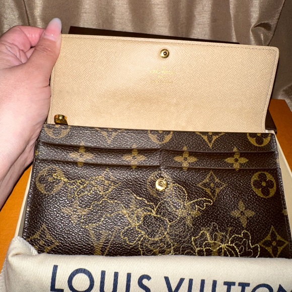 Louis Vuitton Sarah Limited Edition Monogram Dentelle Brown Wallet - Picture 6 of 12